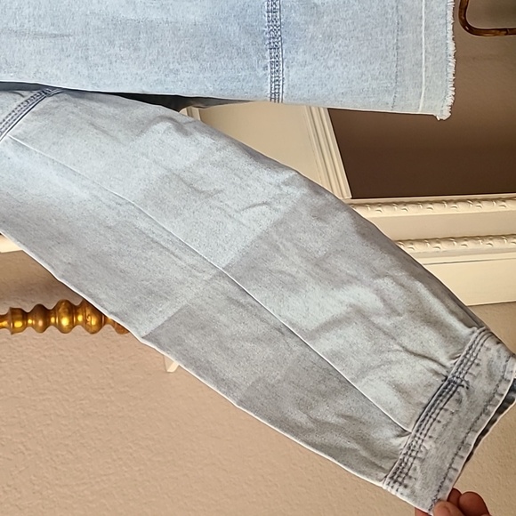 ee:some Candian Tux Top - Picture 2 of 10